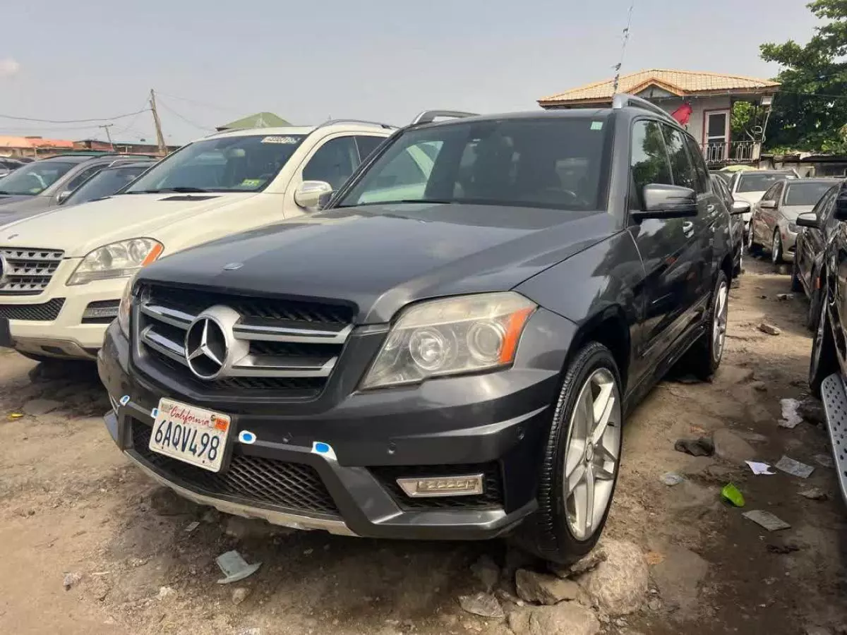 Mercedes-Benz GLK 350   - 2012