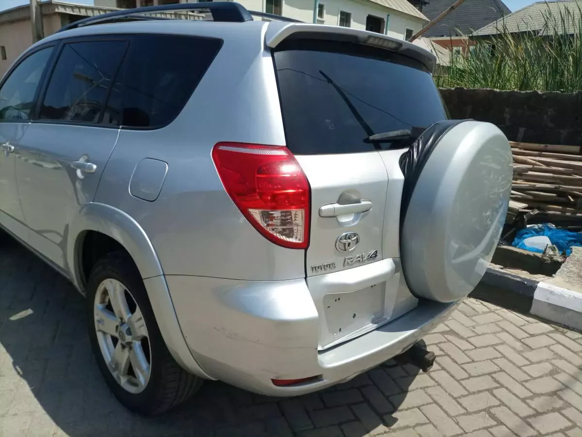 Toyota RAV 4 - 2007