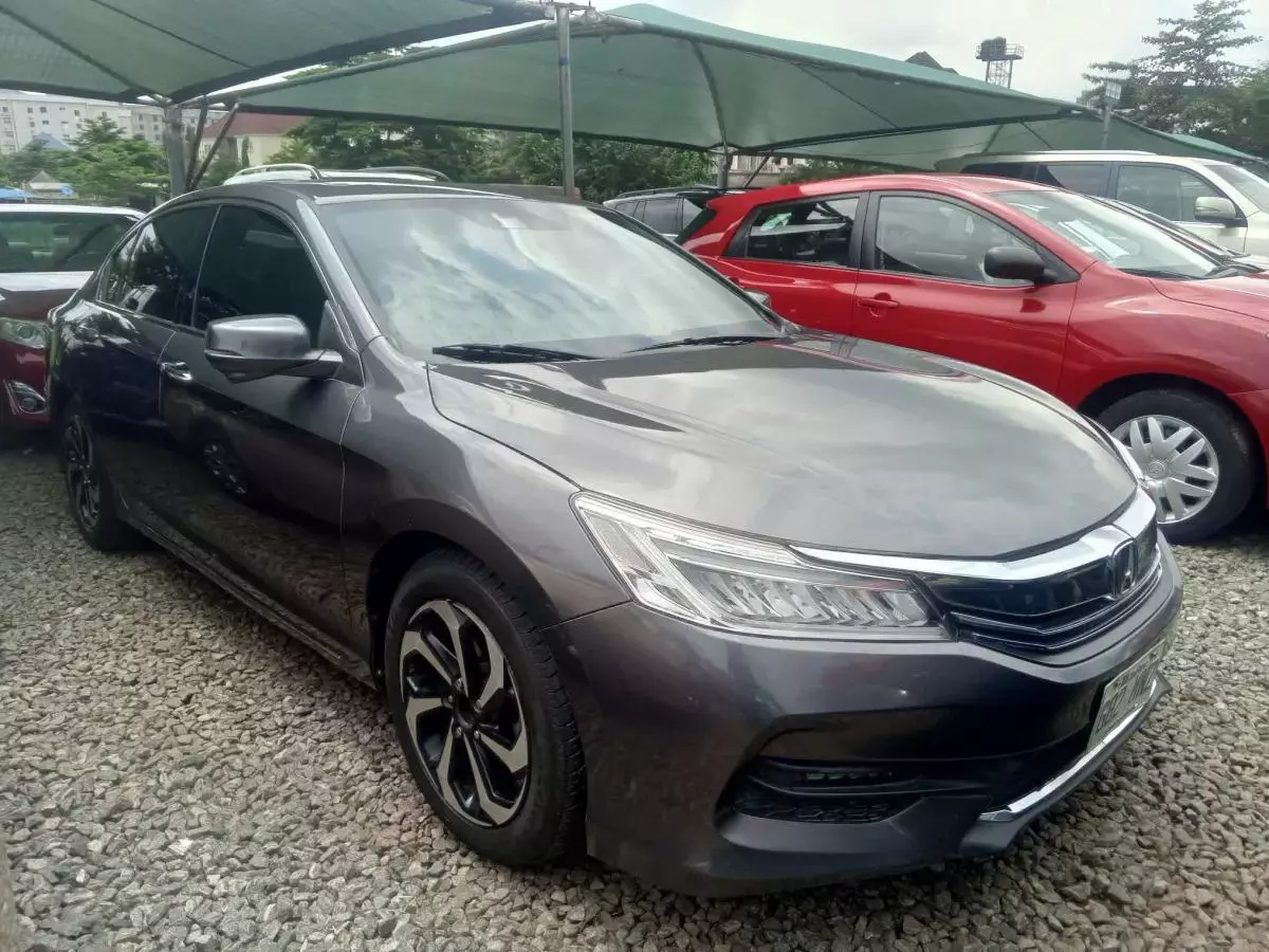 Honda Accord   - 2014