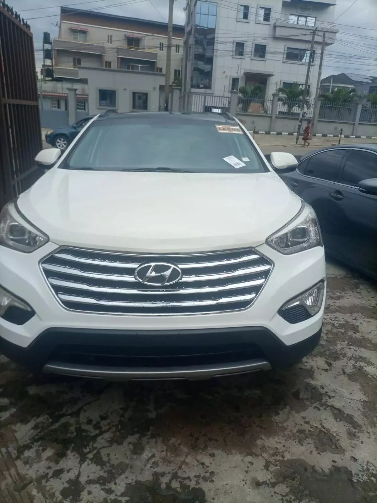 Hyundai Santa Fe   - 2015