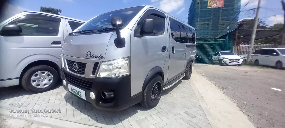 Nissan Caravan    - 2016