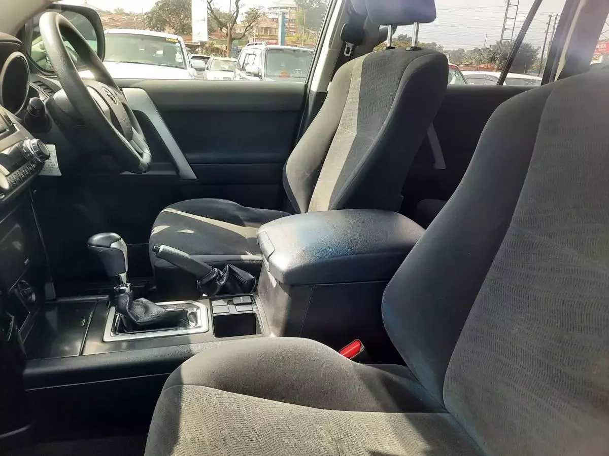 Toyota Landcruiser Prado - 2014