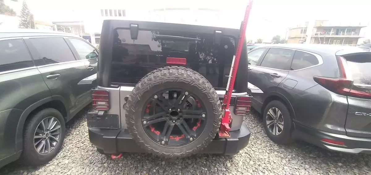 Jeep Wrangler - 2013