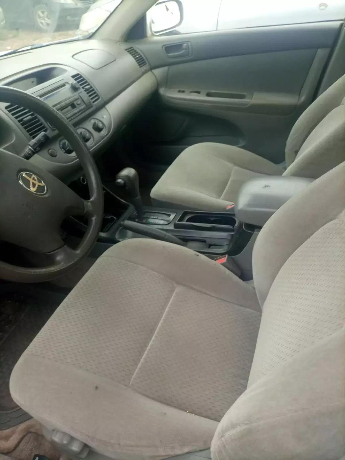 Toyota Camry   - 2003