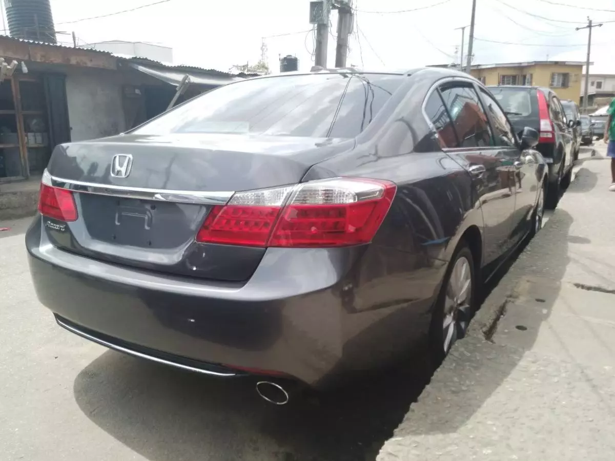 Honda Accord   - 2013