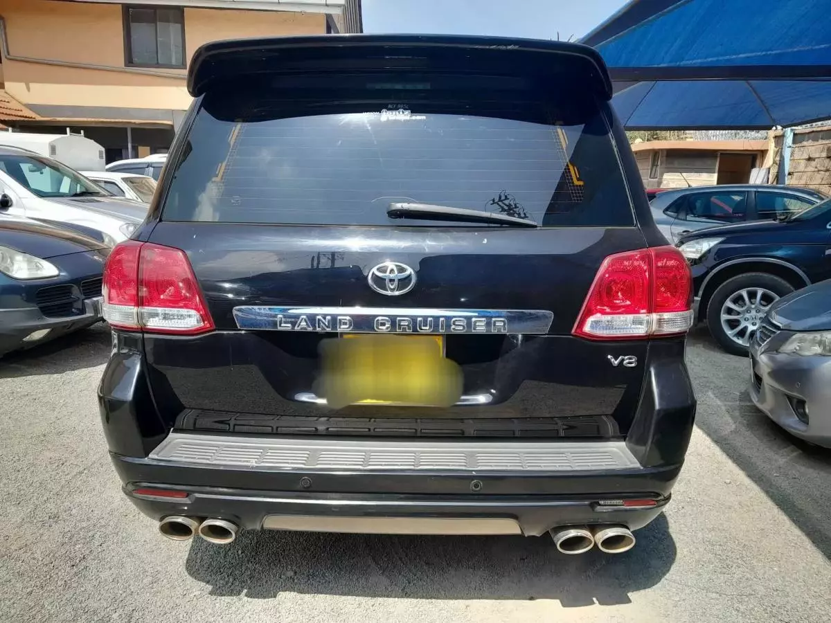 Toyota Landcruiser  V8 - 2005
