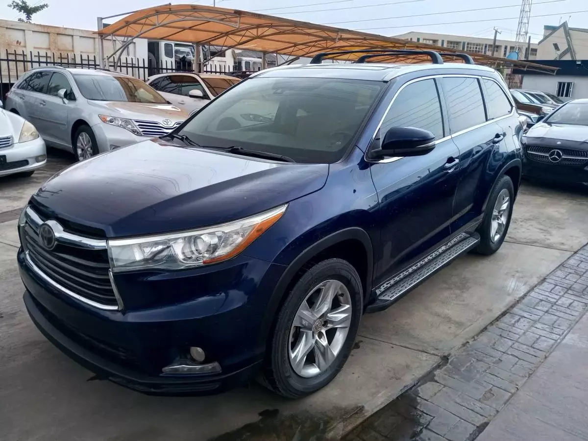 Toyota Highlander - 2015