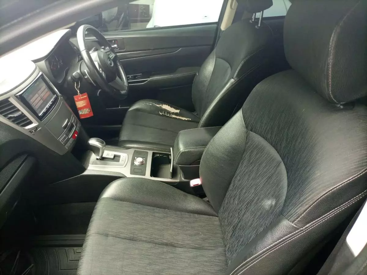 Subaru Outback - 2011