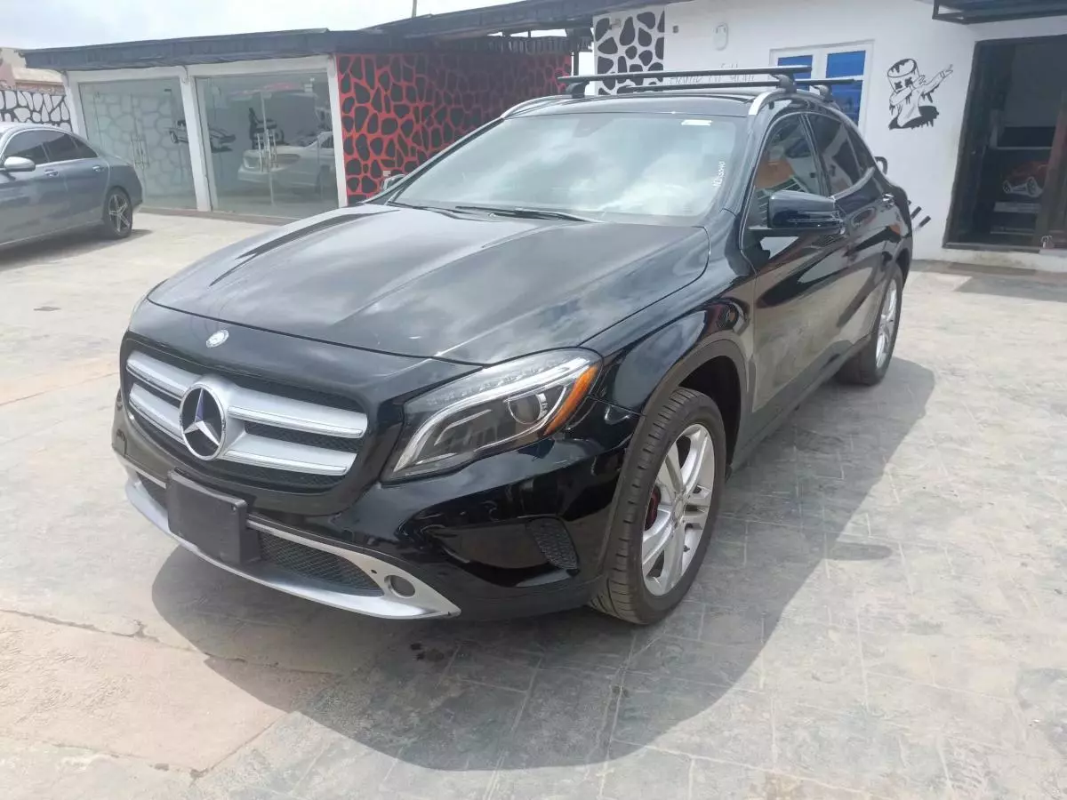 Mercedes-Benz GLA 250   - 2016