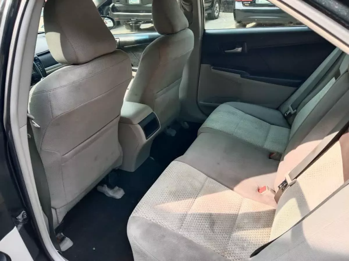 Toyota Camry - 2012