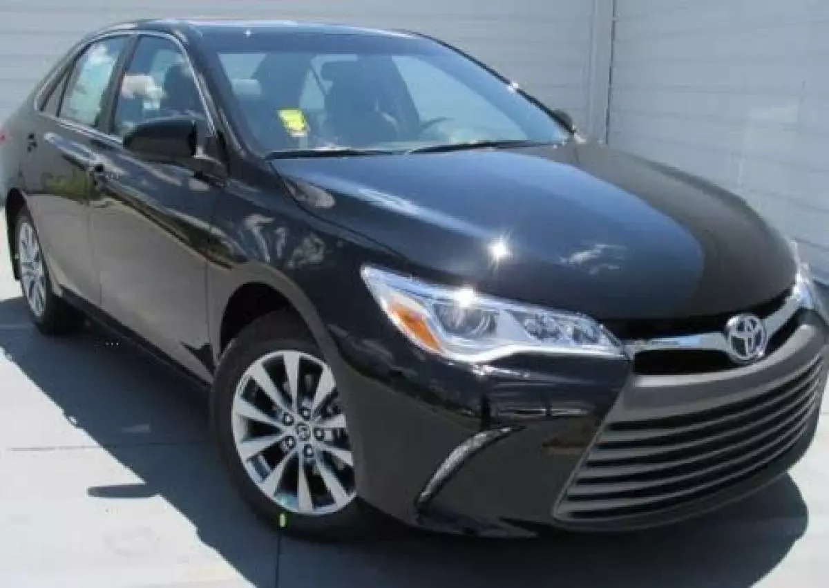 Toyota Camry   - 2015