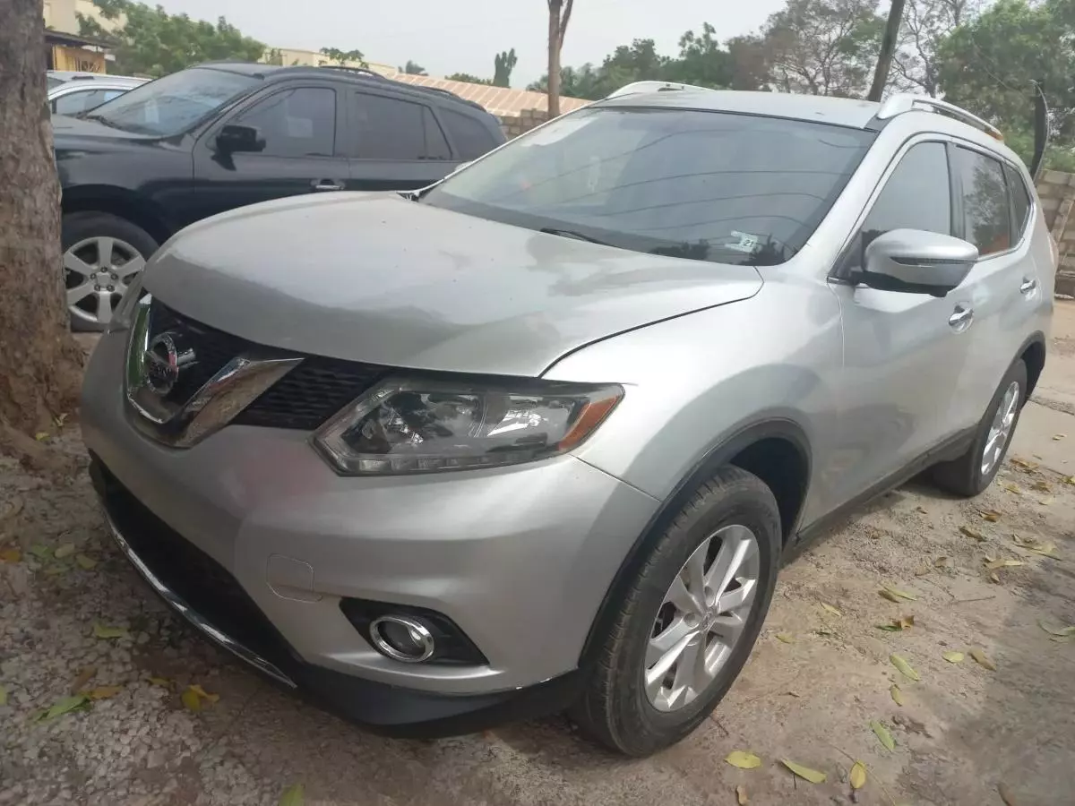 Nissan Rogue - 2015