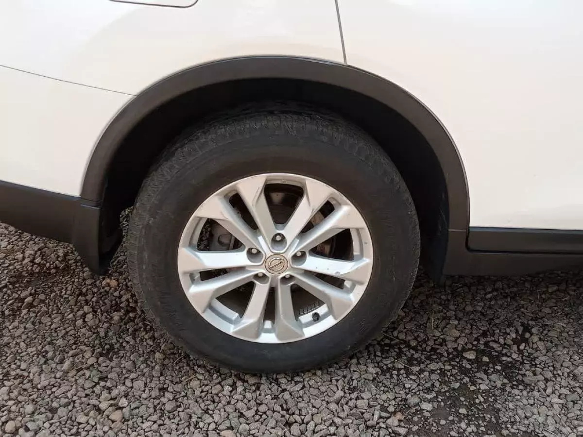Nissan X-Trail - 2014
