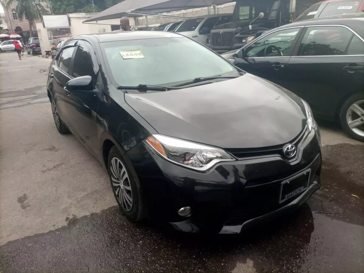 Toyota Corolla   - 2015