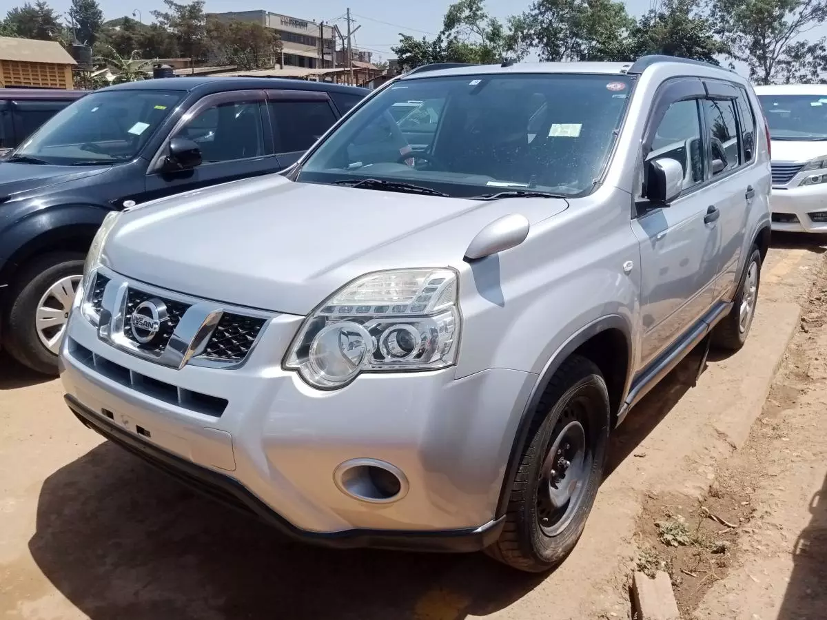 Nissan X-Trail   - 2010