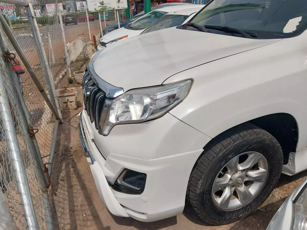 Toyota Landcruiser Prado - 2011