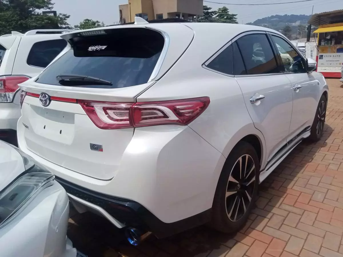 Toyota Harrier GR   - 2016