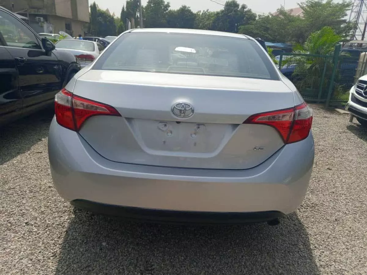 Toyota Corolla   - 2015