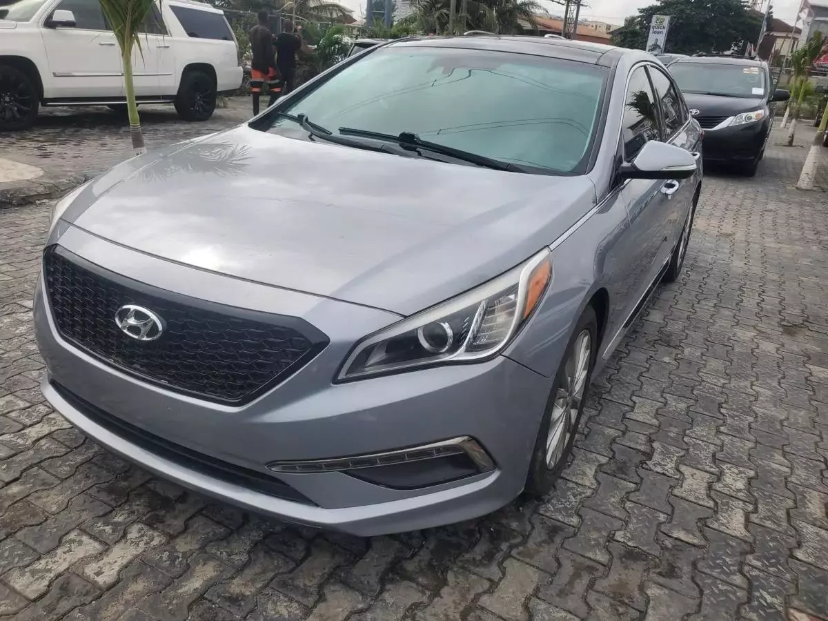 Hyundai Sonata   - 2015