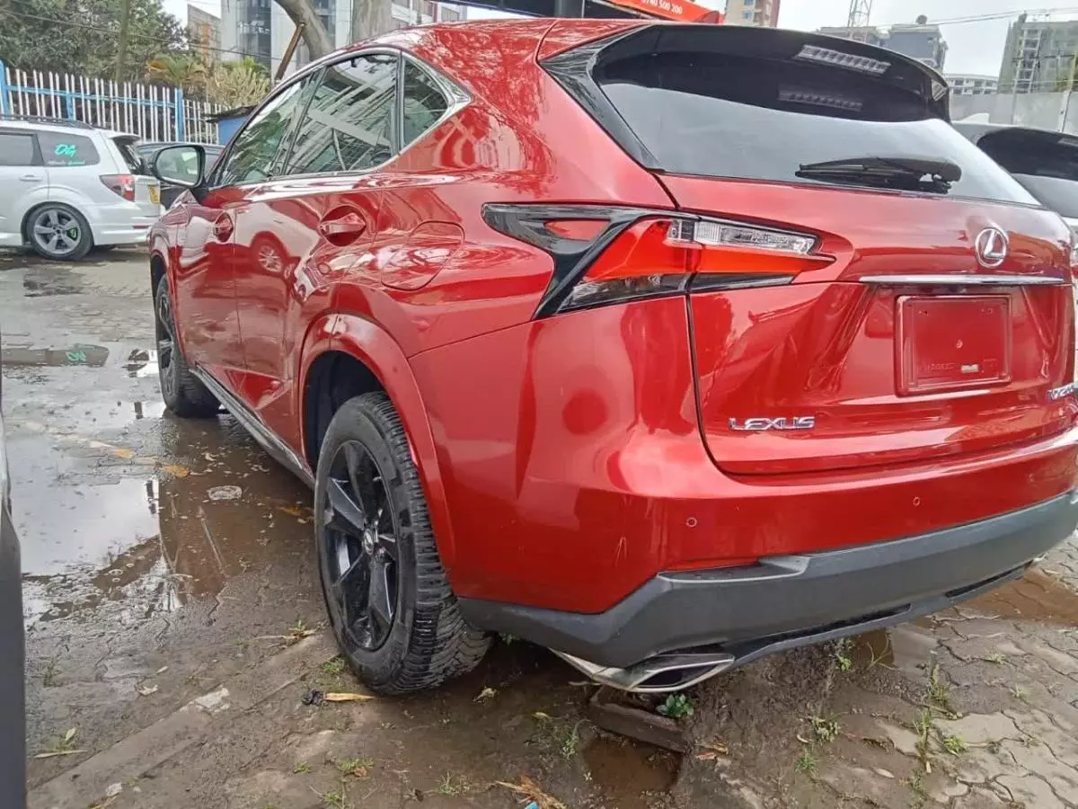 Lexus NX 200T   - 2017