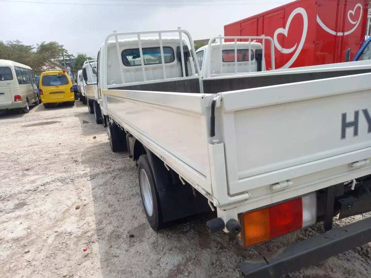 Hyundai Mighty - 2005