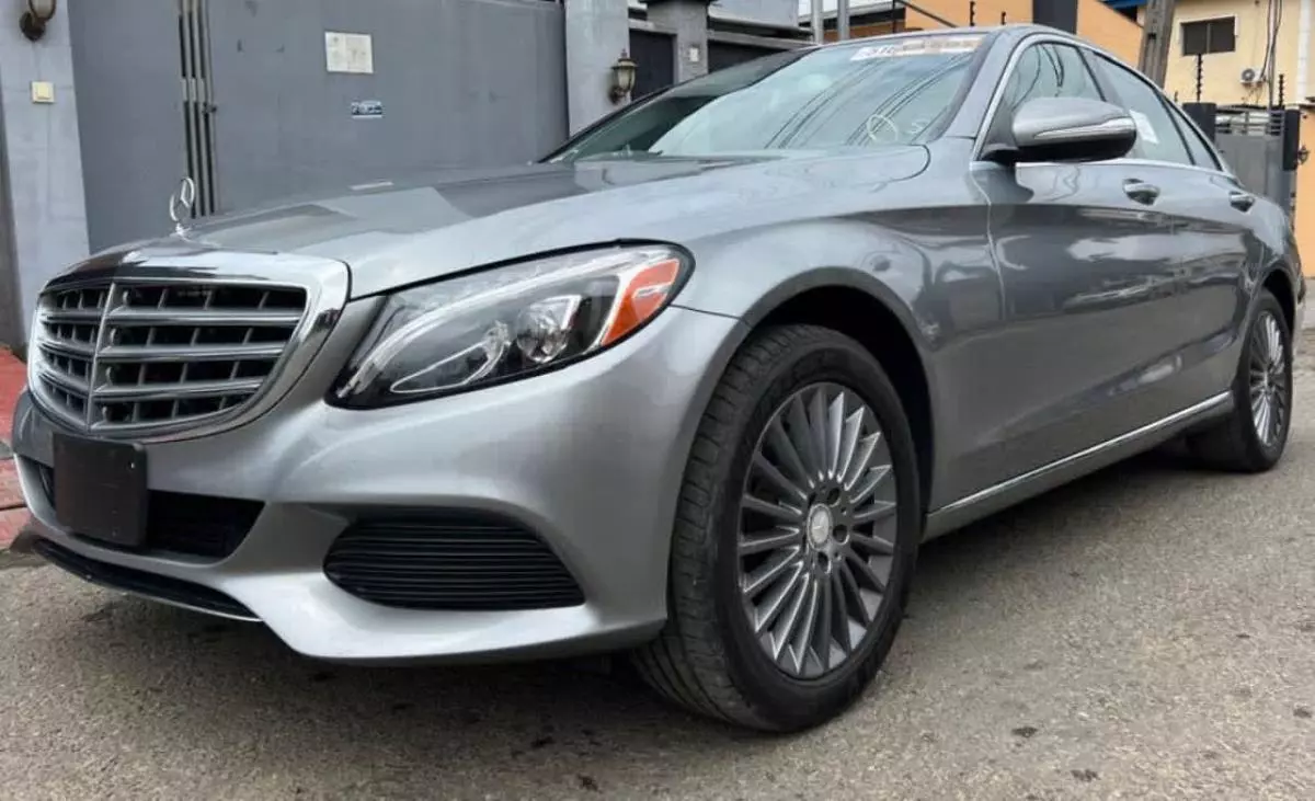 Mercedes-Benz C 300   - 2015