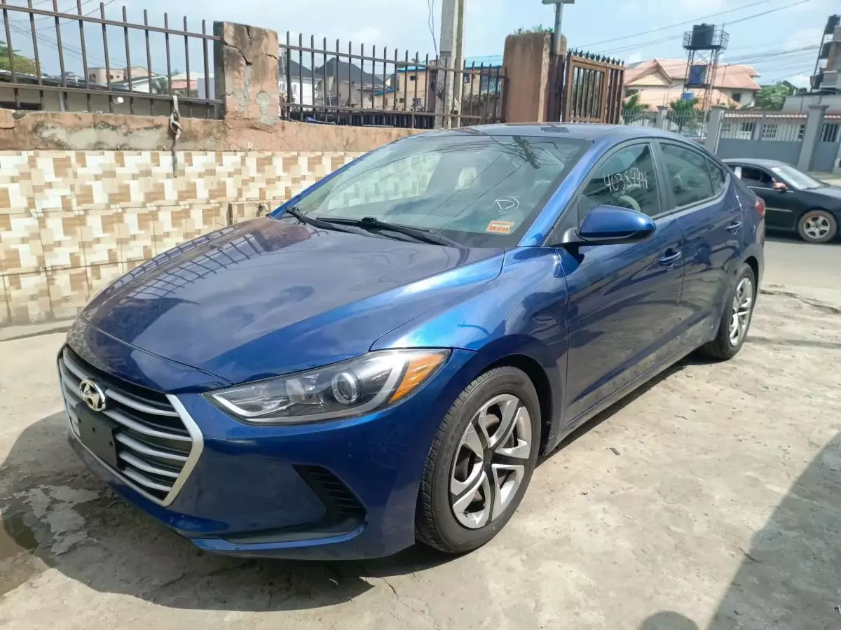 Hyundai Elantra   - 2017