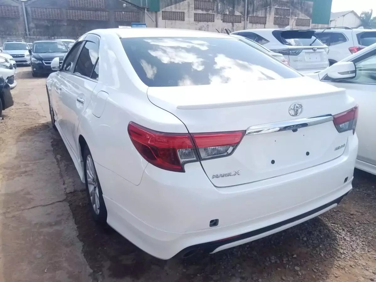 Toyota Mark X   - 2014