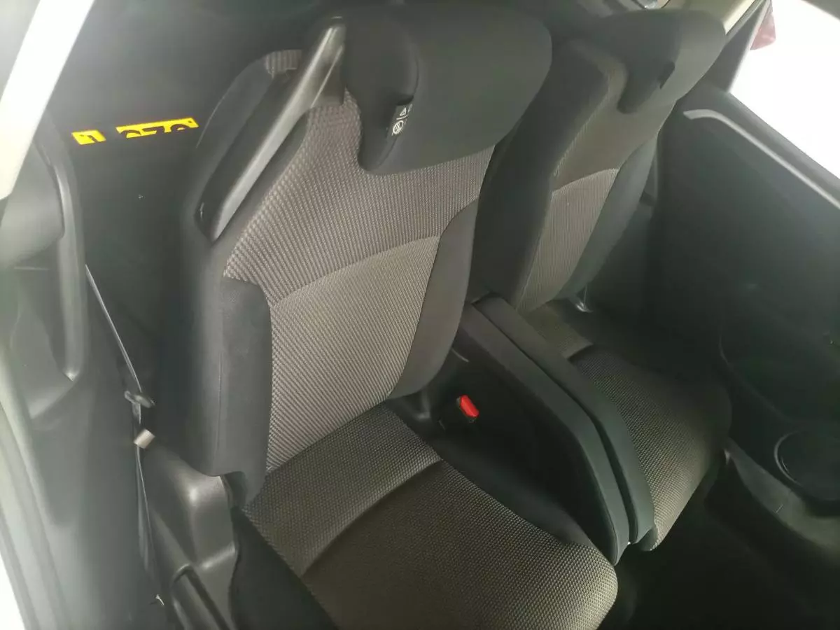 Honda Jade - 2015