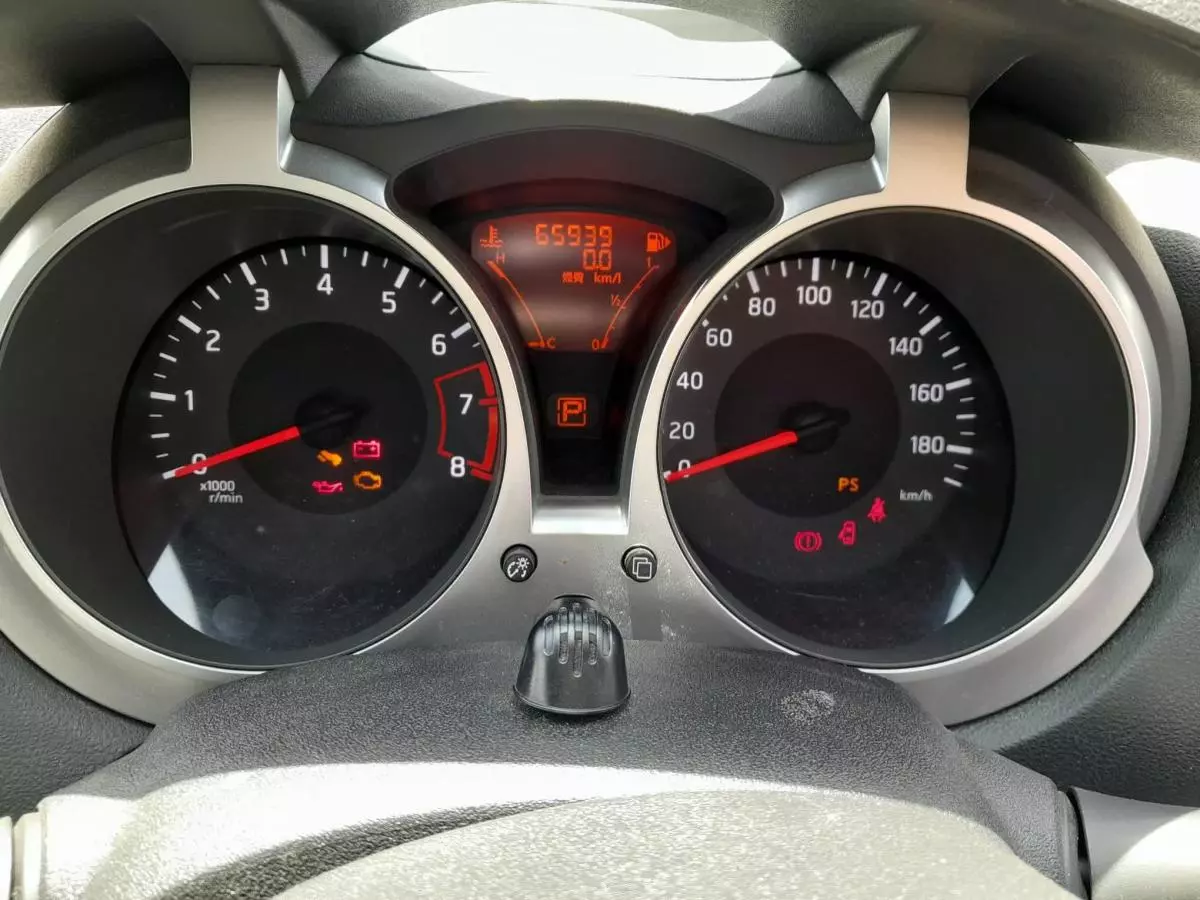 Nissan Juke - 2015
