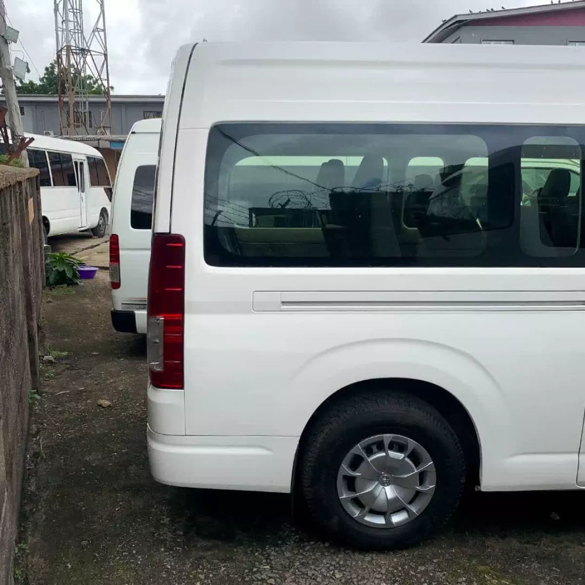 Toyota Hiace   - 2020