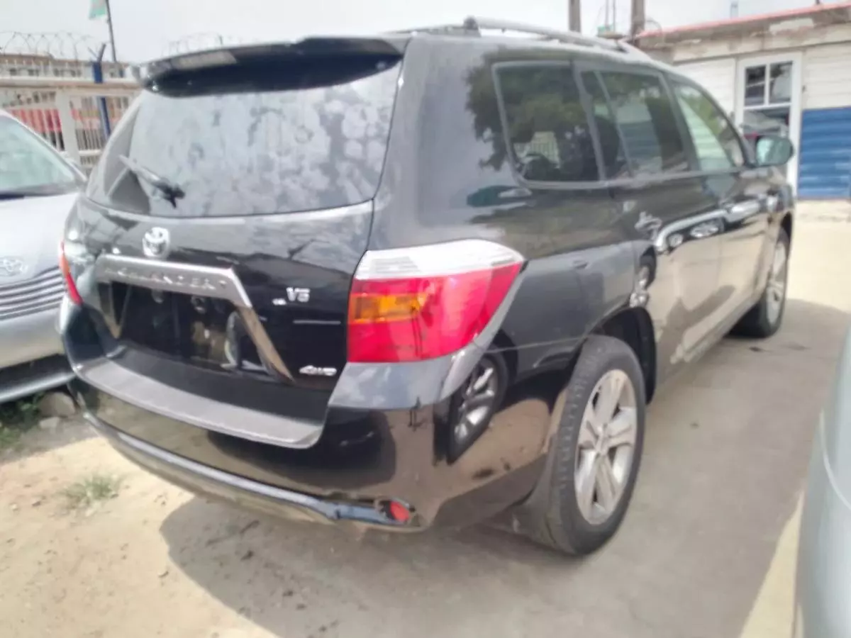 Toyota Highlander   - 2008