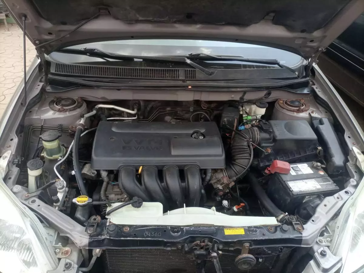 Toyota Matrix - 2004