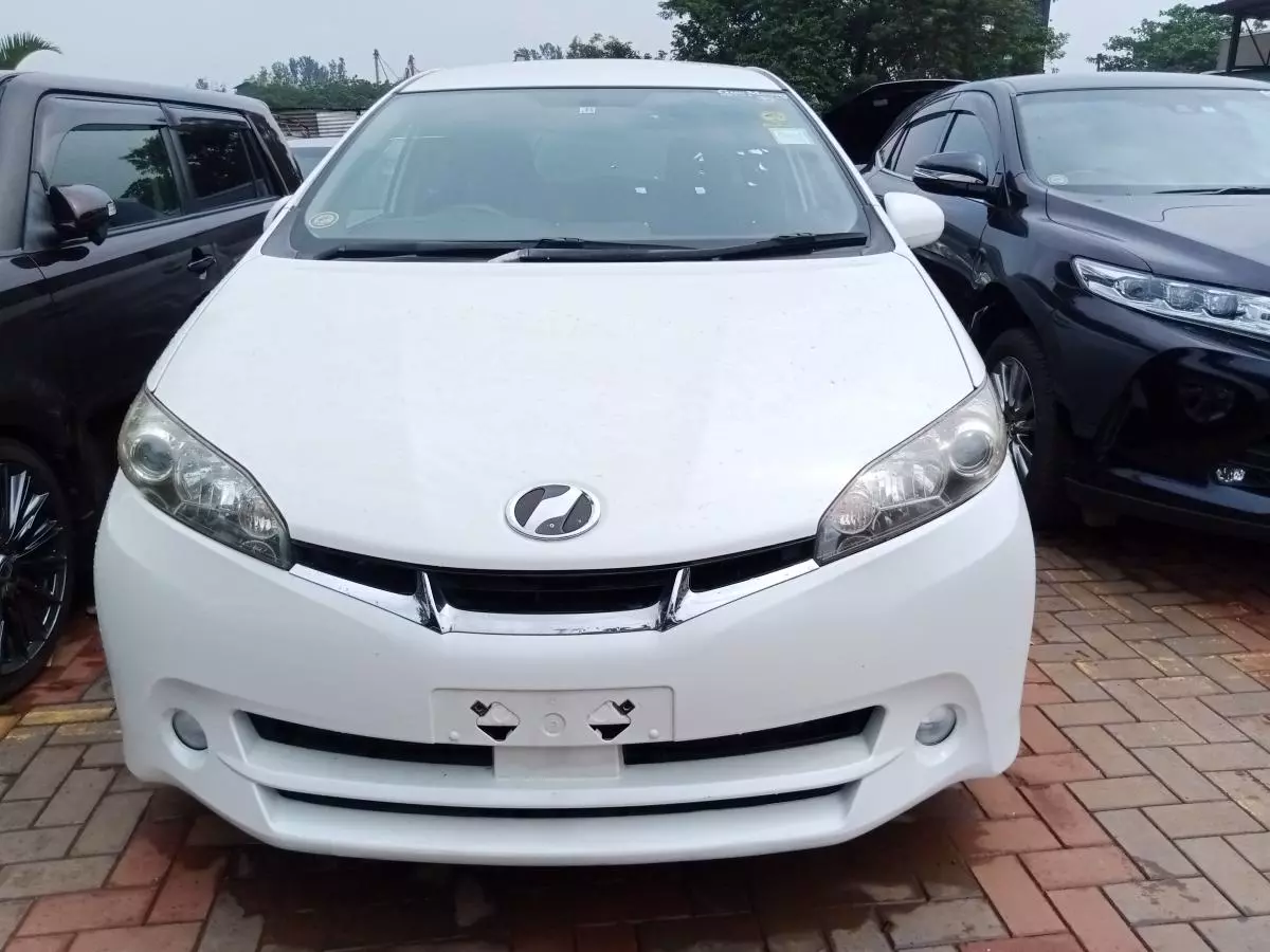 Toyota Wish   - 2009