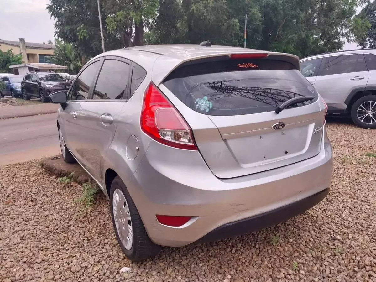 Ford Fiesta   - 2014