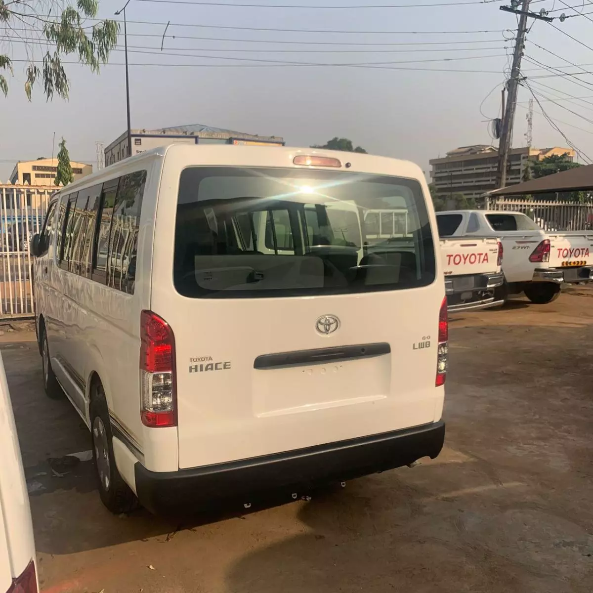 Toyota Hiace   - 2013