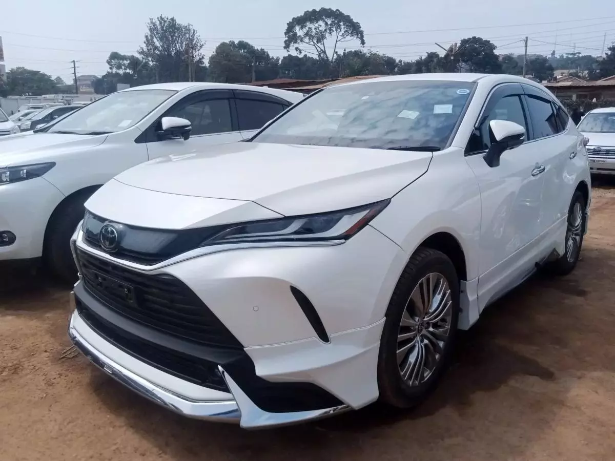 Toyota Harrier   - 2020