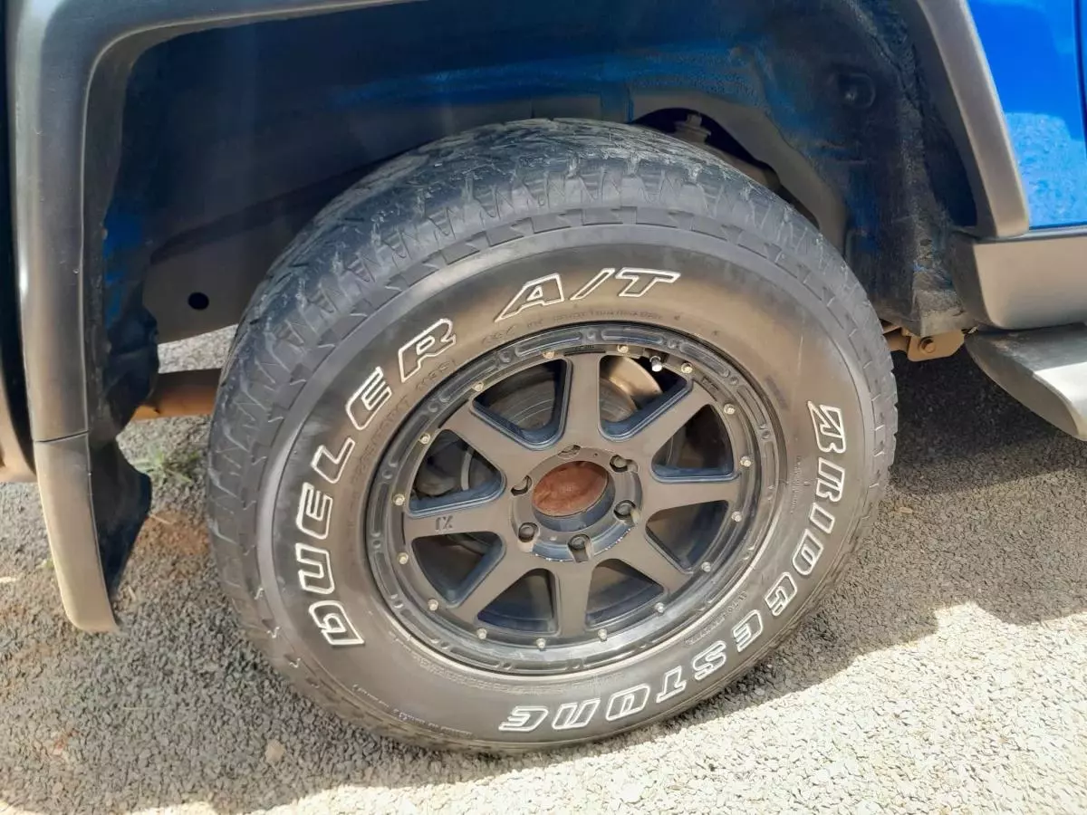 Toyota FJ Cruiser - 2011