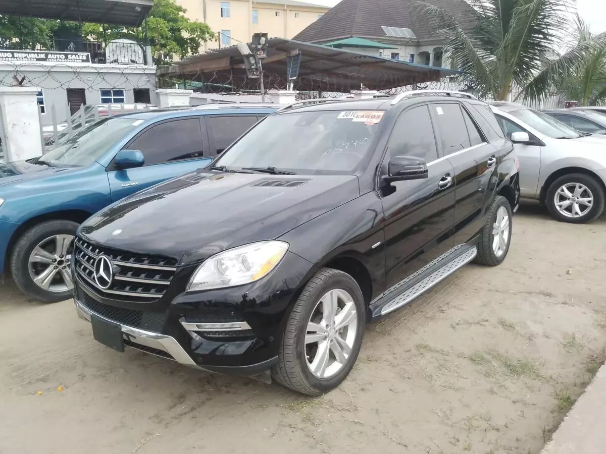 Mercedes-Benz ML 350   - 2012