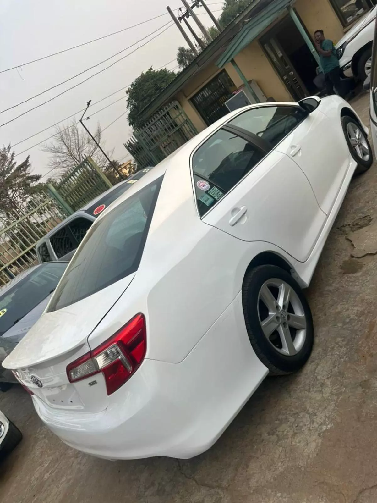 Toyota Camry   - 2014