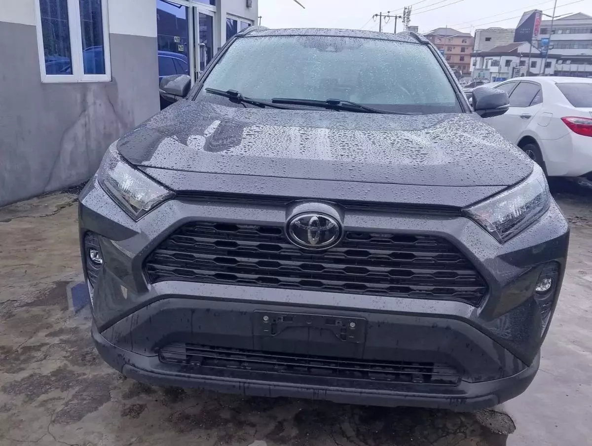 Toyota RAV 4   - 2020