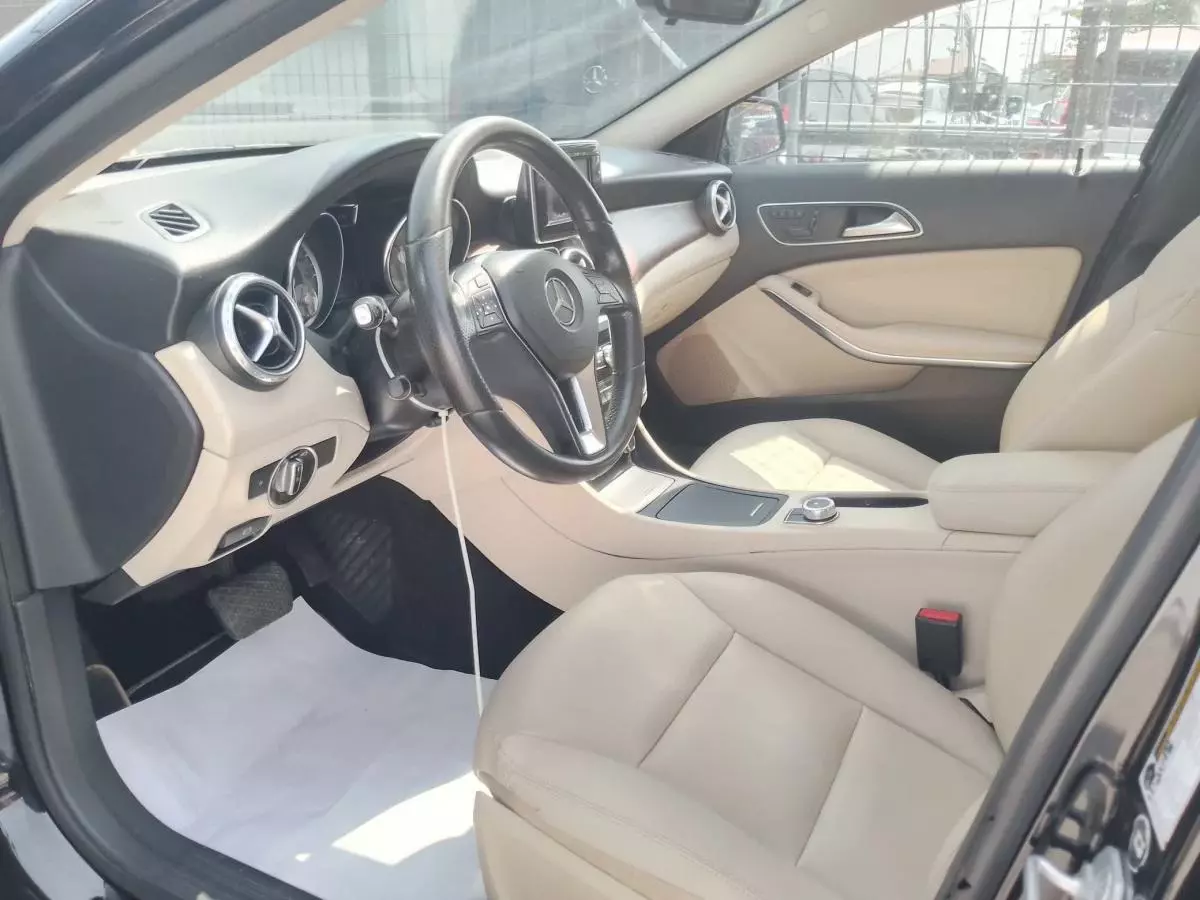 Mercedes-Benz GLA 250   - 2015