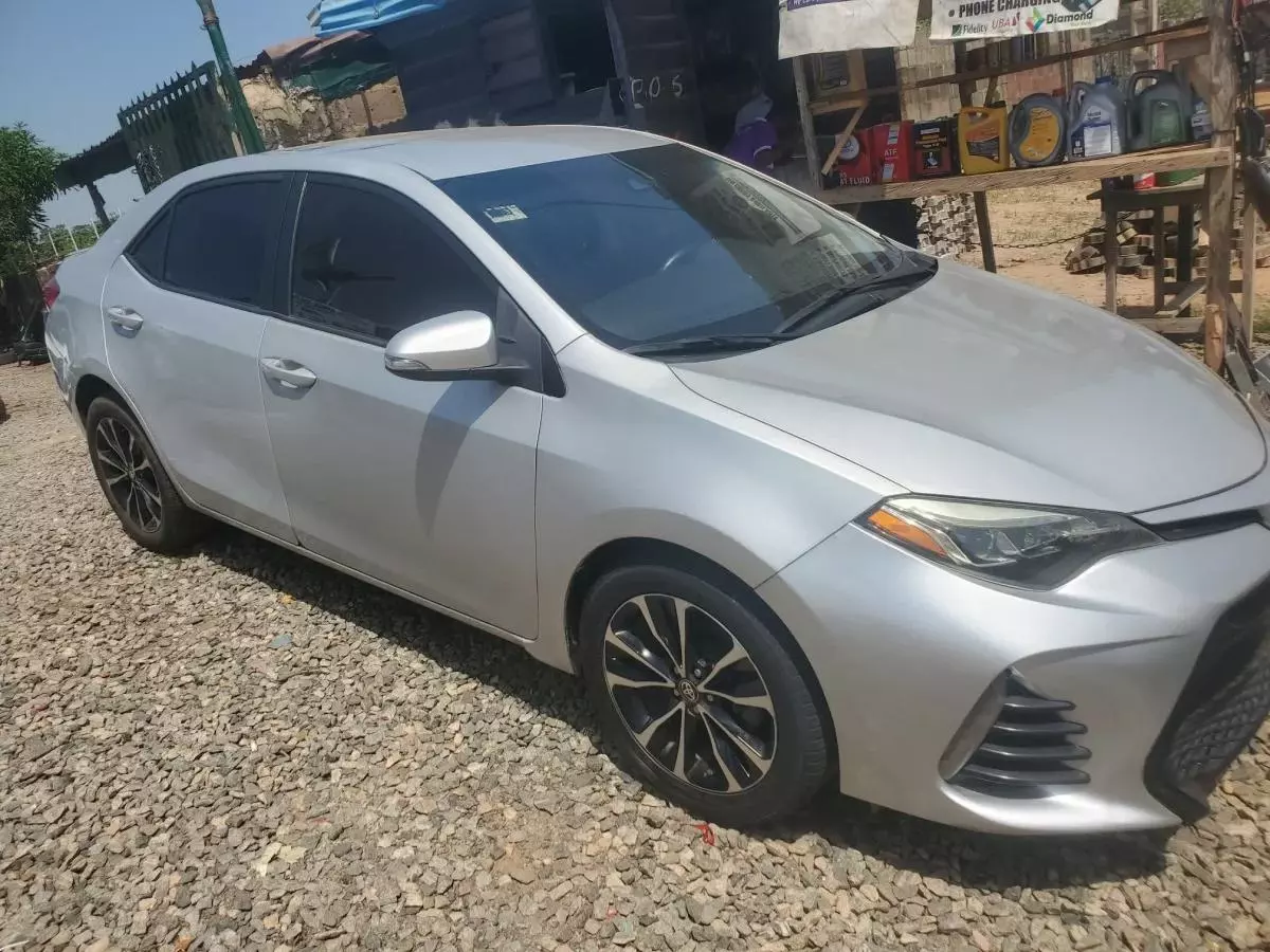 Toyota Corolla   - 2019