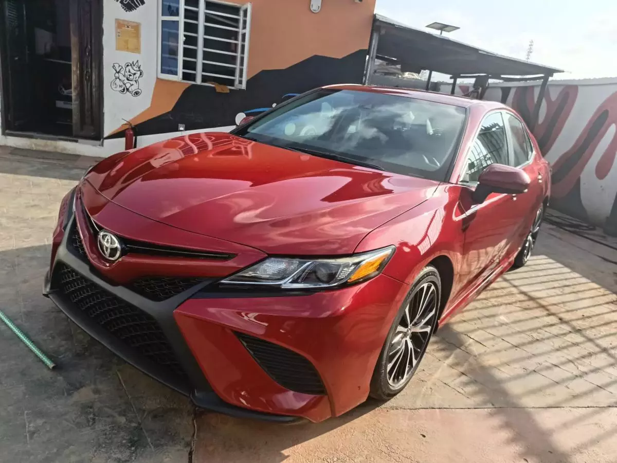 Toyota Camry   - 2020