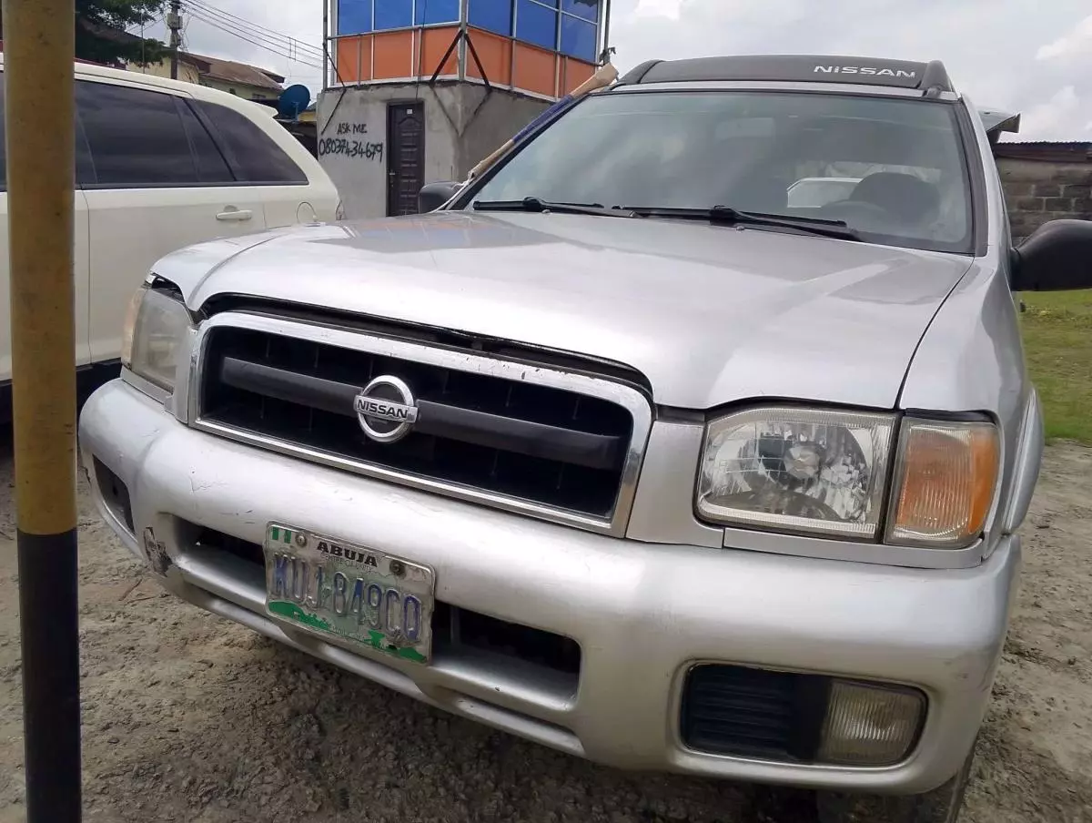 Nissan Pathfinder   - 2003