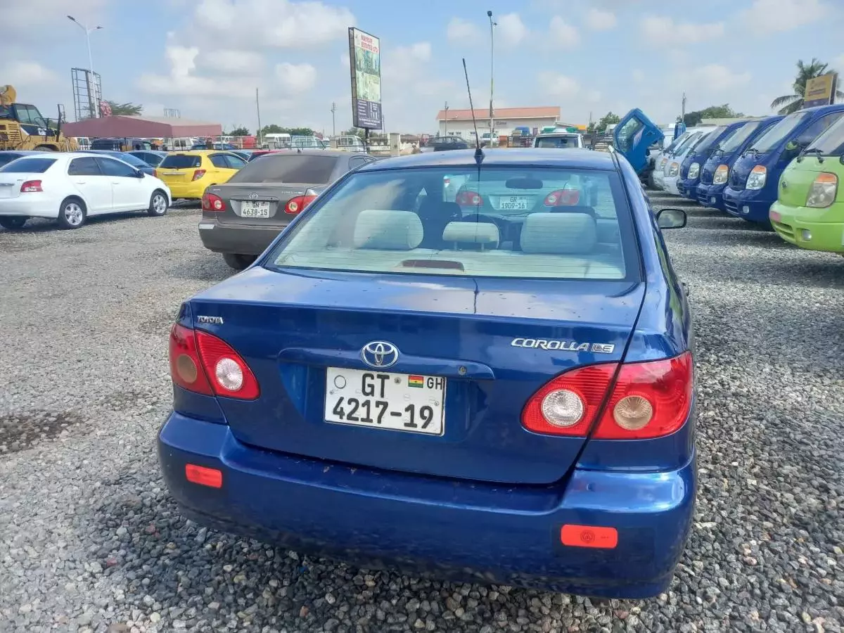 Toyota Corolla - 2012