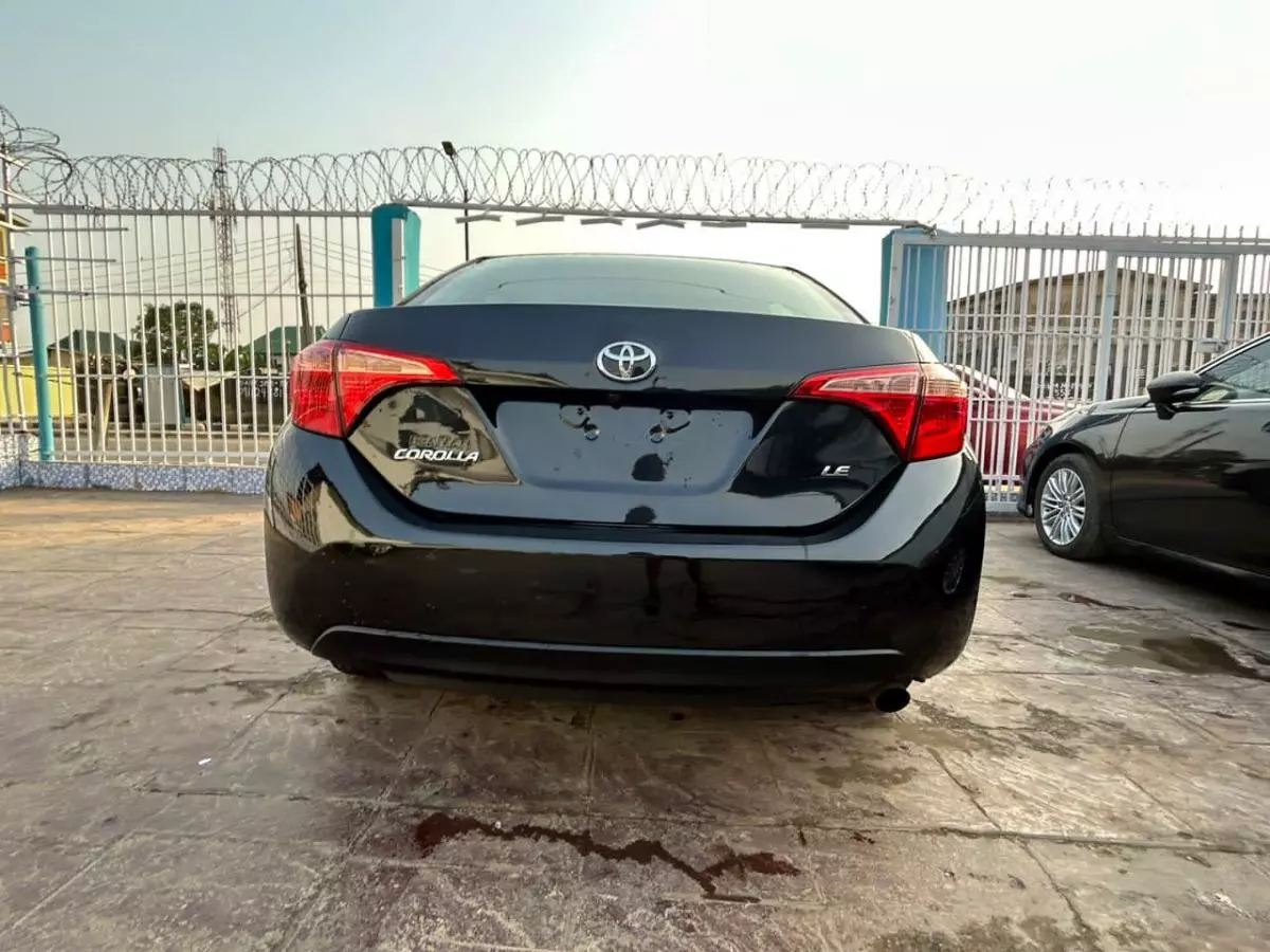 Toyota Corolla   - 2018