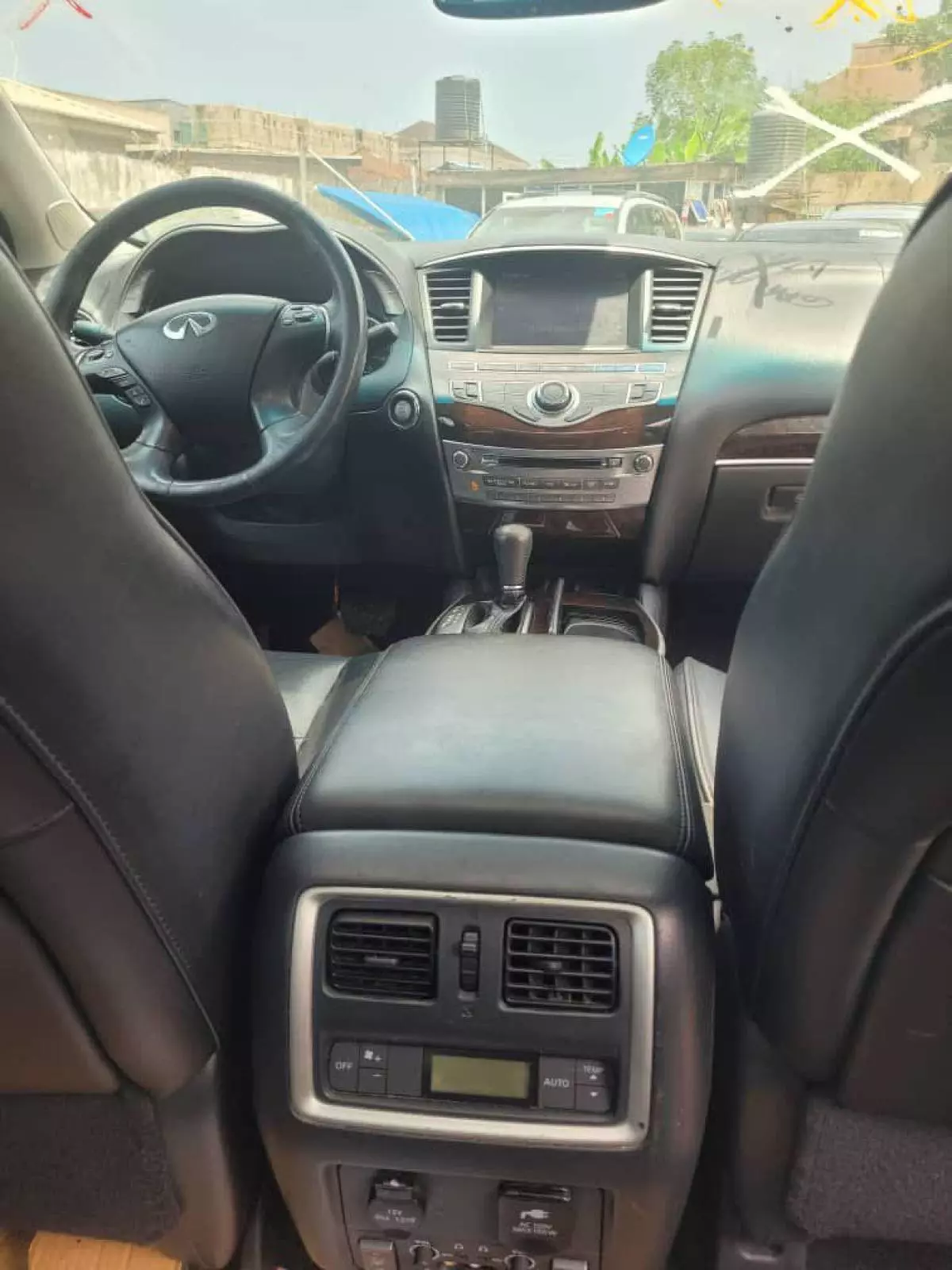 Infiniti QX60   - 2015