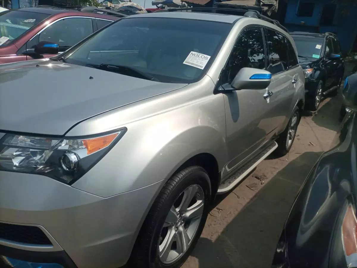 Acura MDX - 2011