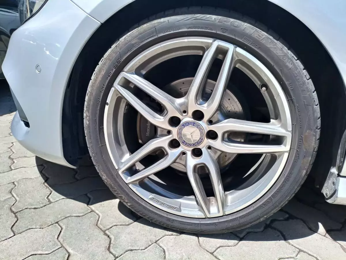 Mercedes-Benz A 180 - 2015